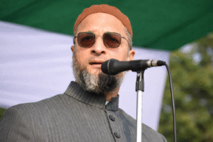 దేశానికి ప్రధానిగా హిజాబ్ ధరించిన